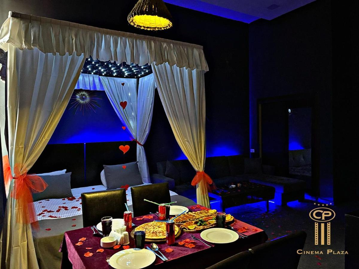 Cinema Plaza Hotel Baku Bagian luar foto