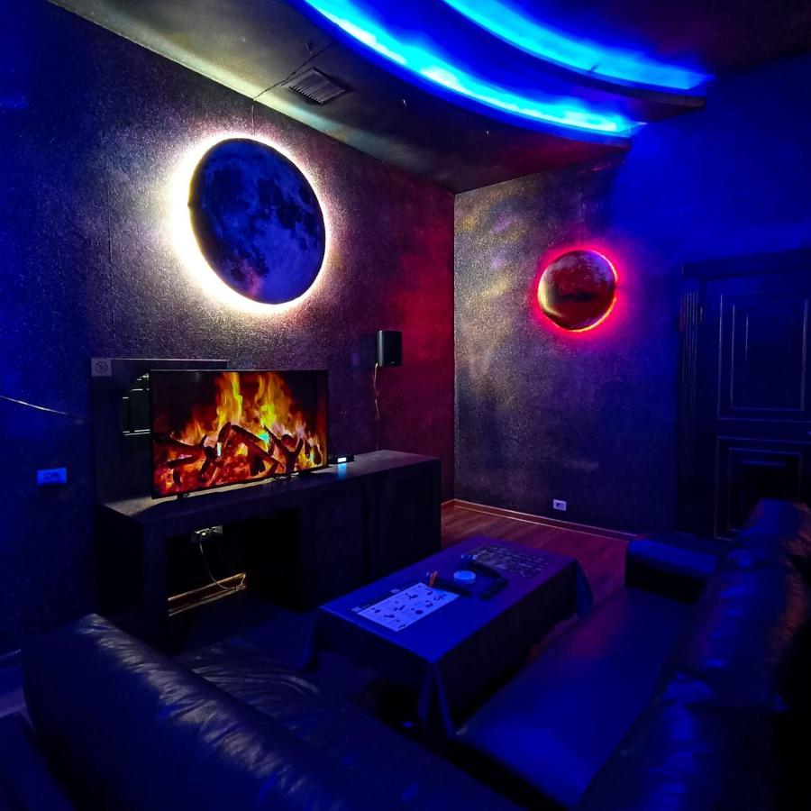 Cinema Plaza Hotel Baku Bagian luar foto