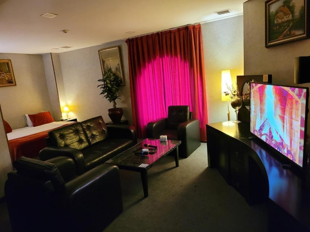 Cinema Plaza Hotel Baku Bagian luar foto