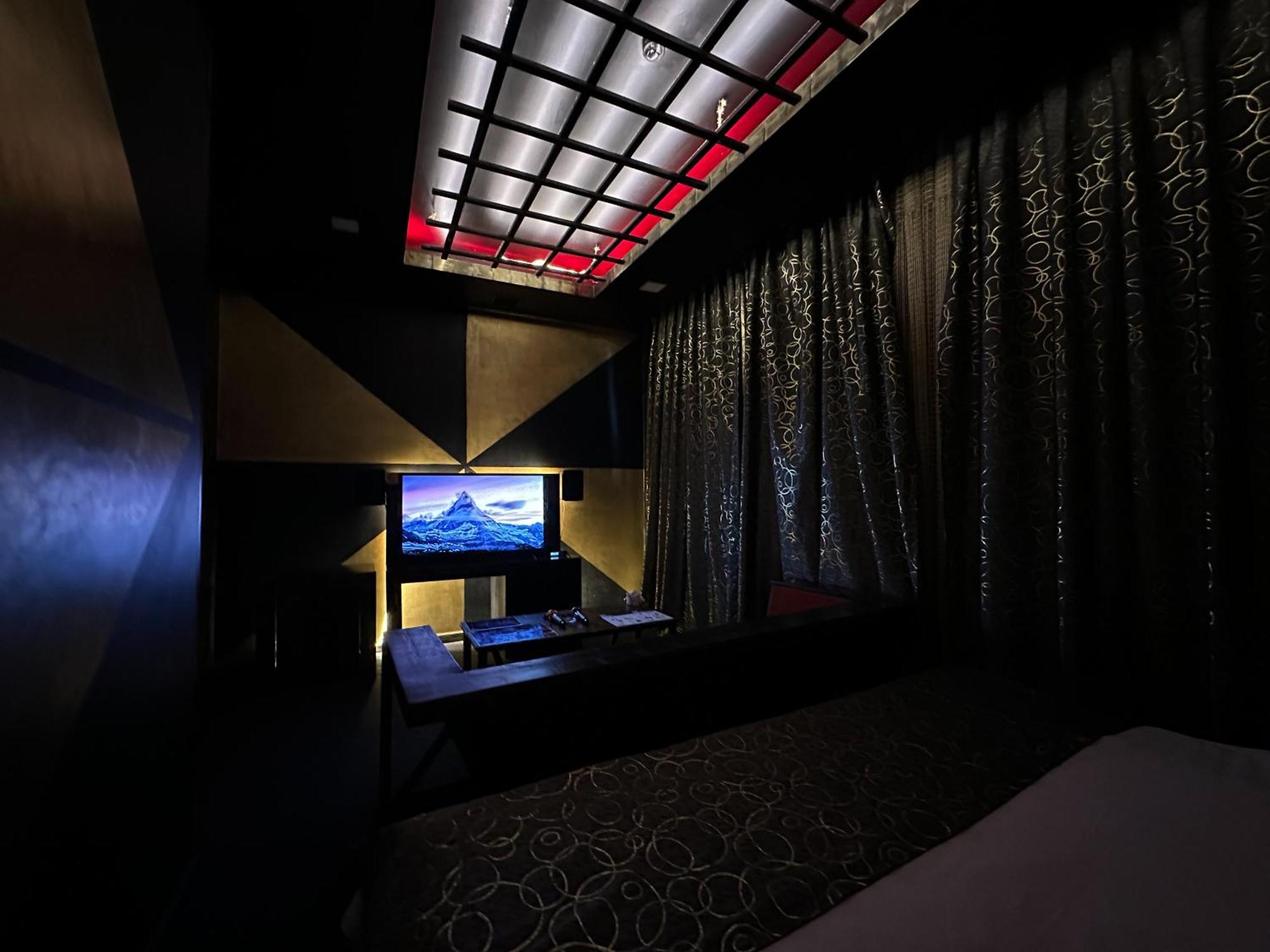 Cinema Plaza Hotel Baku Bagian luar foto