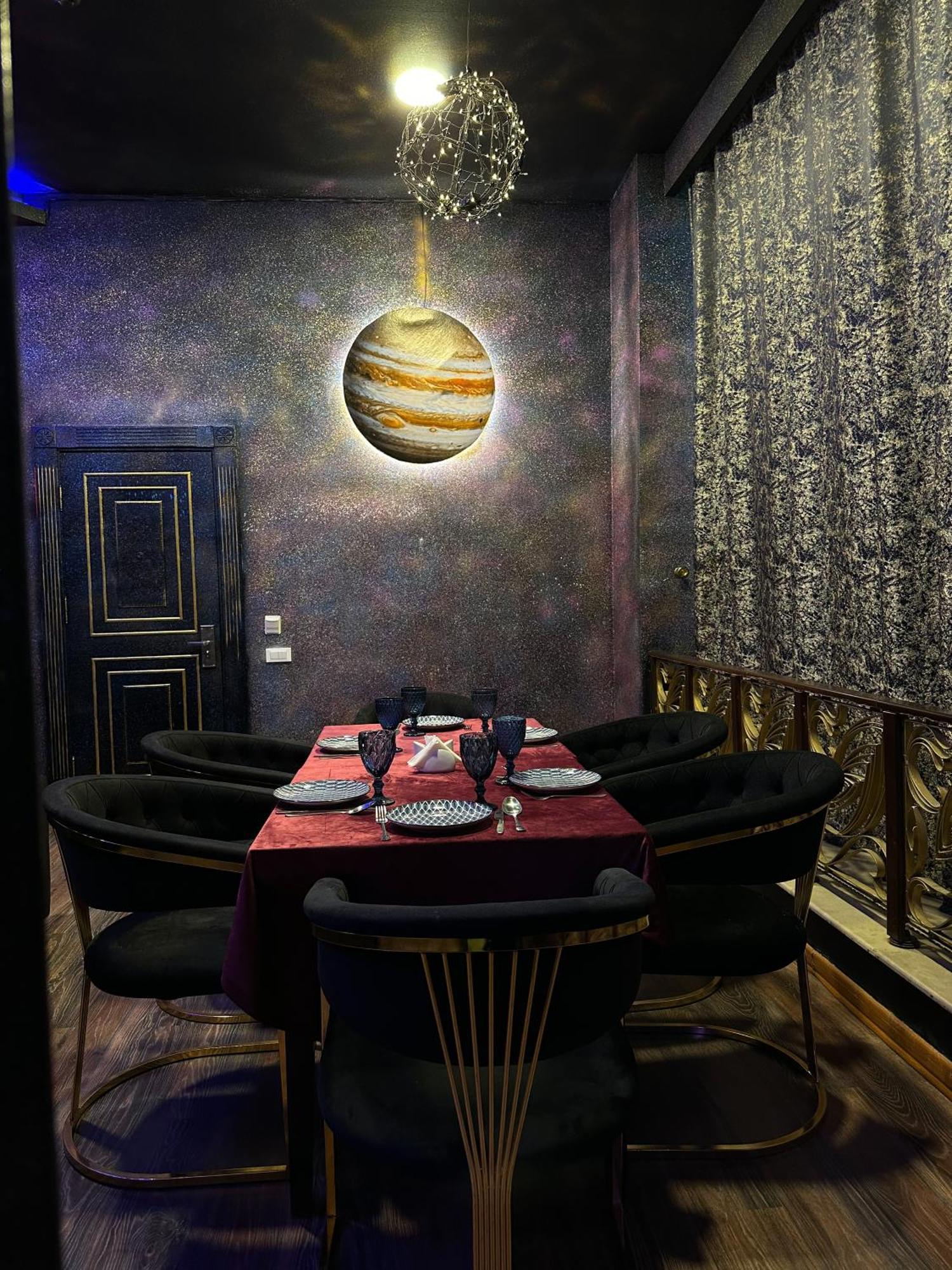 Cinema Plaza Hotel Baku Bagian luar foto